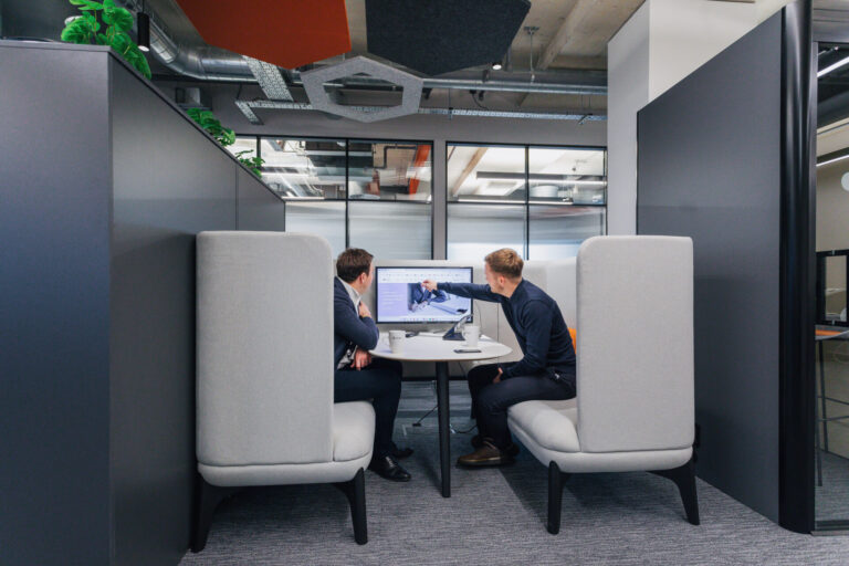 Hybrid office design